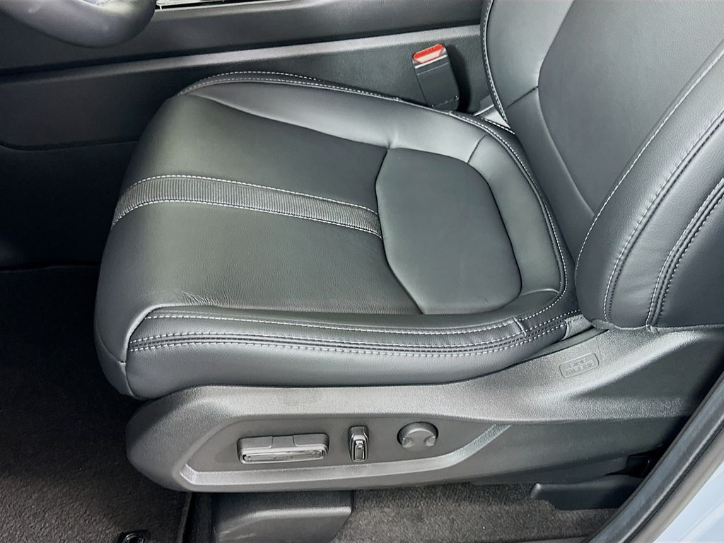 2025 Honda Pilot Touring photo 18