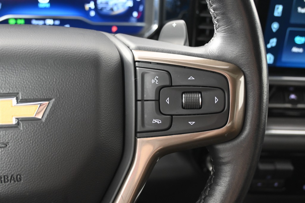 2023 Chevrolet Silverado 1500 High Country photo 36