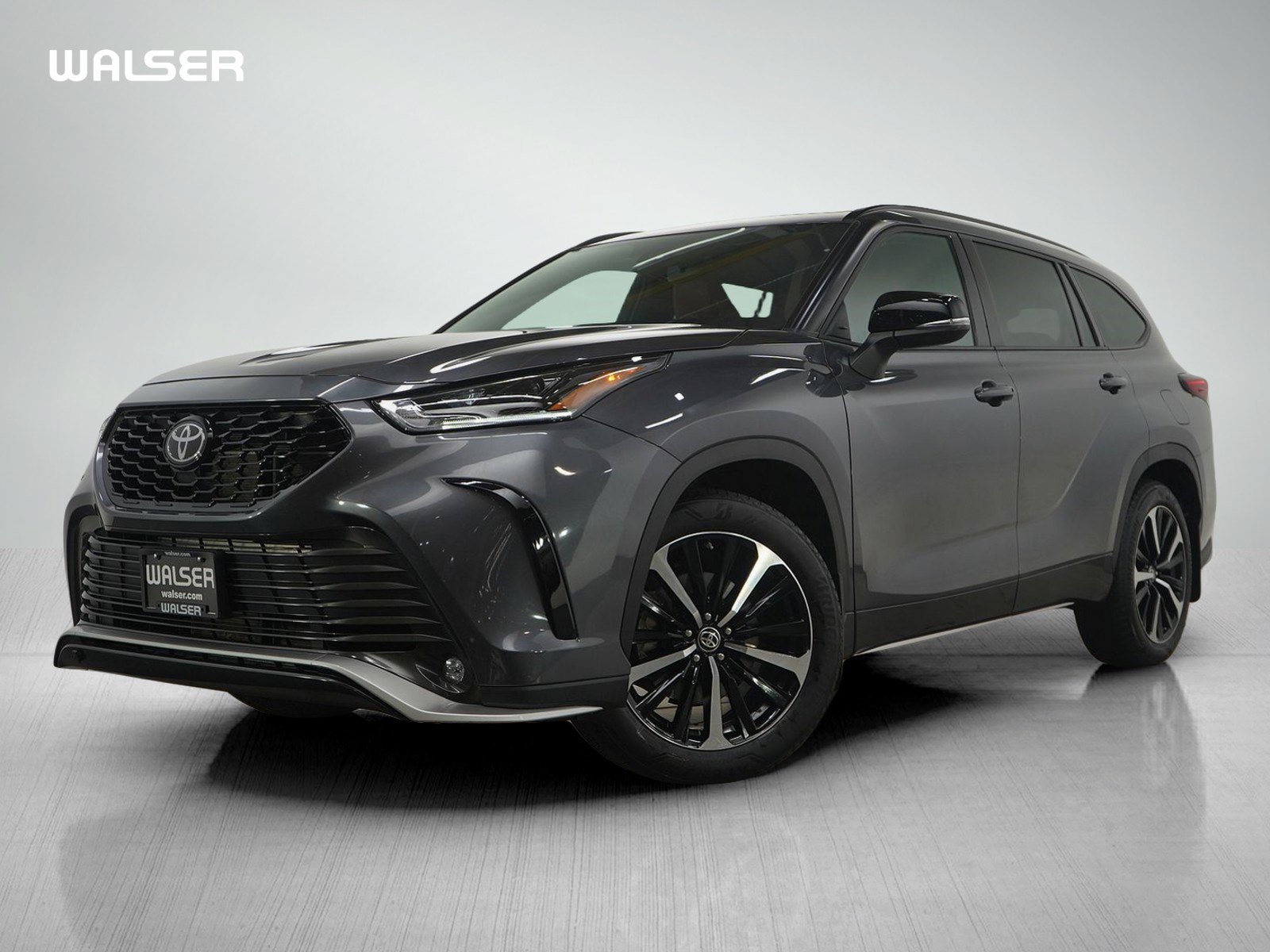 2022 Toyota Highlander XSE's photo