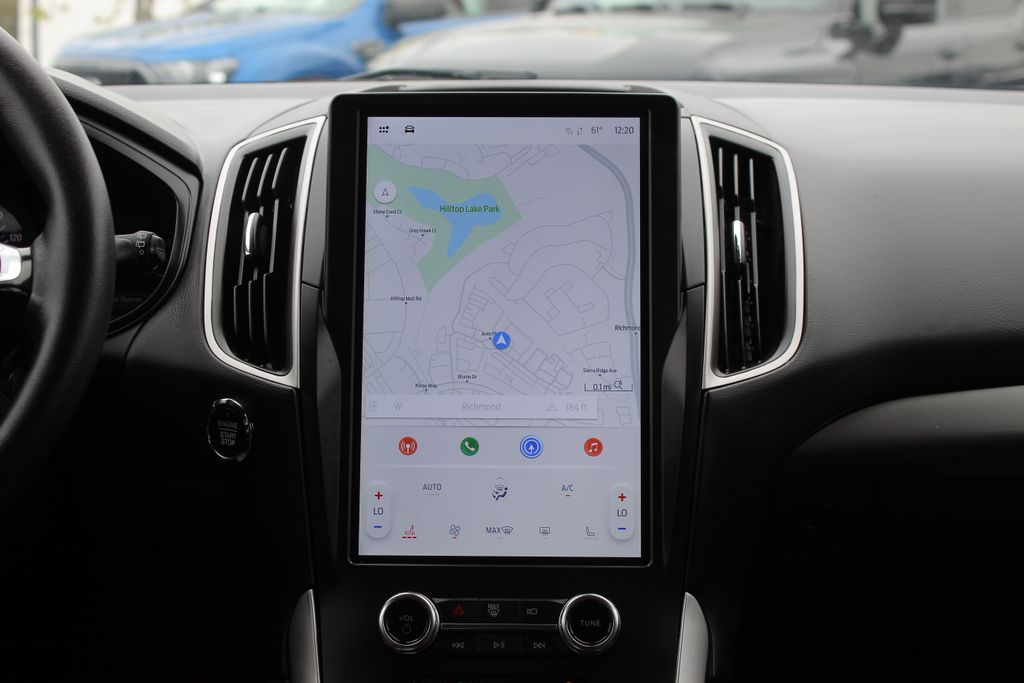 2024 Ford Edge SEL photo 18