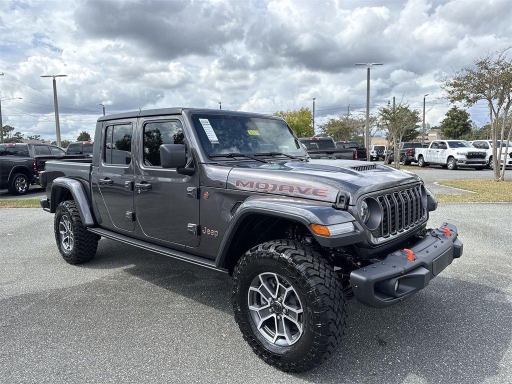 2025 Jeep Gladiator Mojave's photo