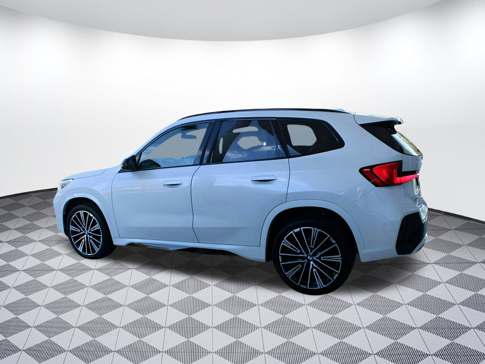 2025 Bmw X1 XDrive28i photo 2