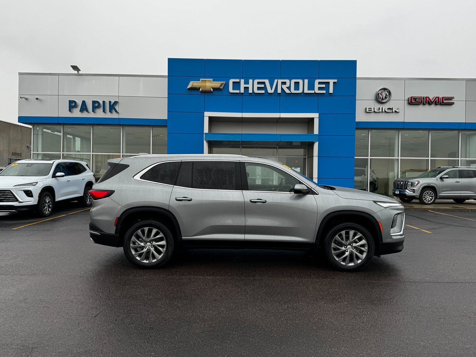 2026 Buick Enclave Preferred's photo