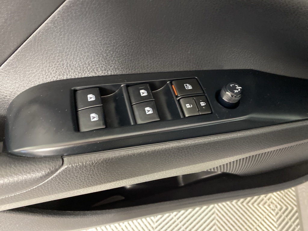 2020 Toyota Camry LE photo 20