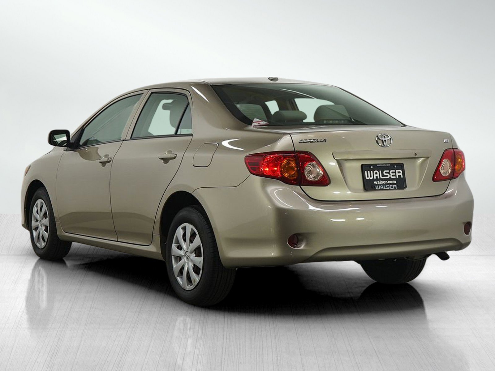 2009 Toyota Corolla LE photo 3
