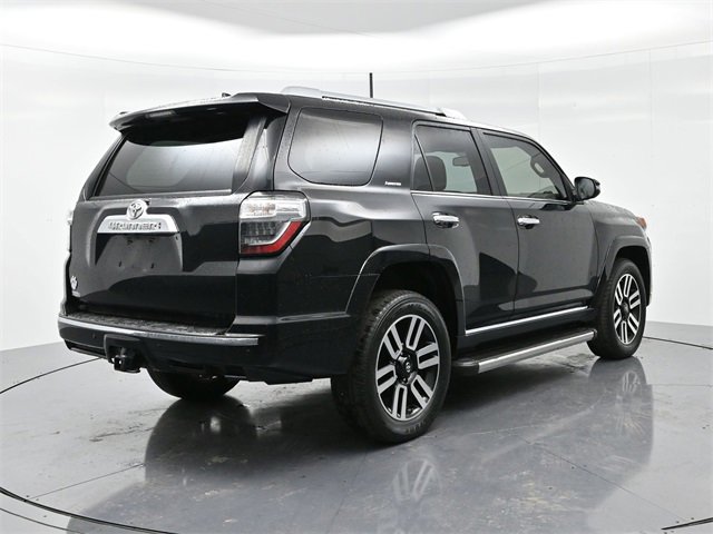 2018 Toyota 4Runner SR5 photo 7