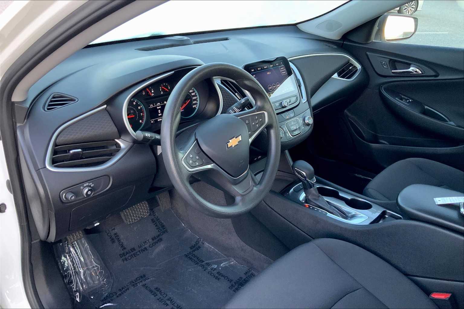2022 Chevrolet Malibu LS photo 16