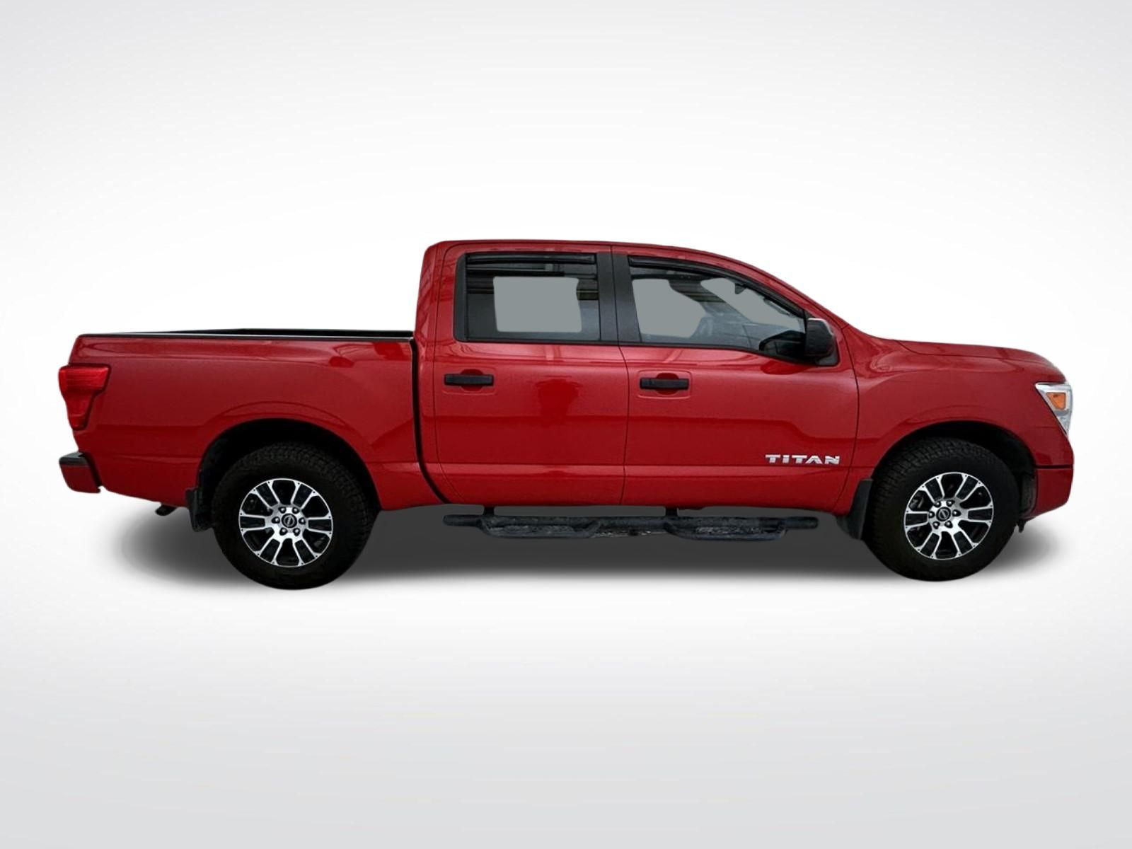 2024 Nissan Titan SV photo 4