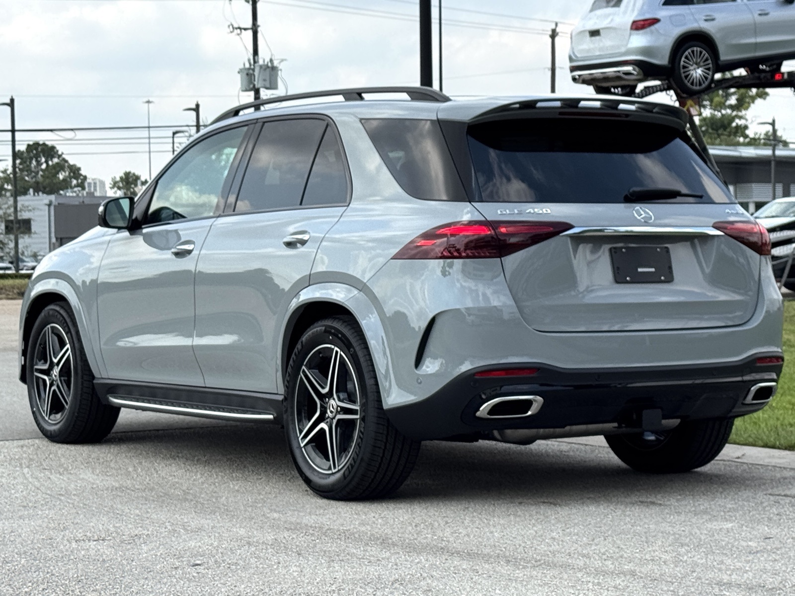 2026 Mercedes Benz GLE 450 4MATIC photo 4