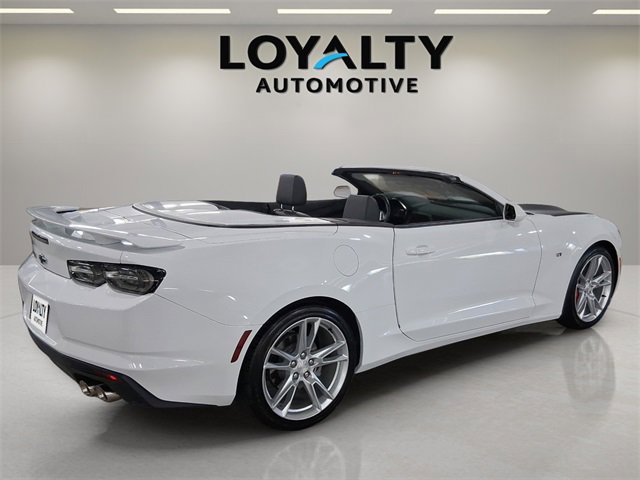 2023 Chevrolet Camaro 2LT photo 4