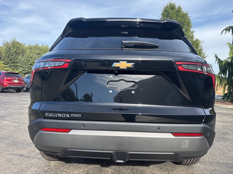 2026 Chevrolet Equinox LT photo 4