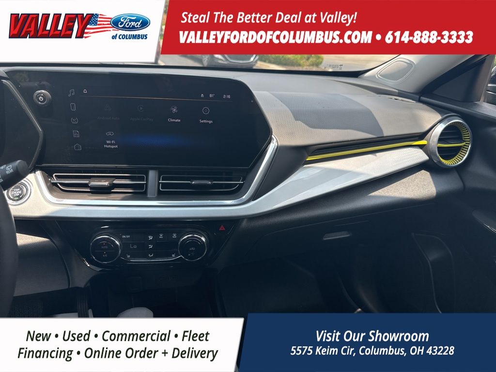 2024 Chevrolet Trax LT photo 10