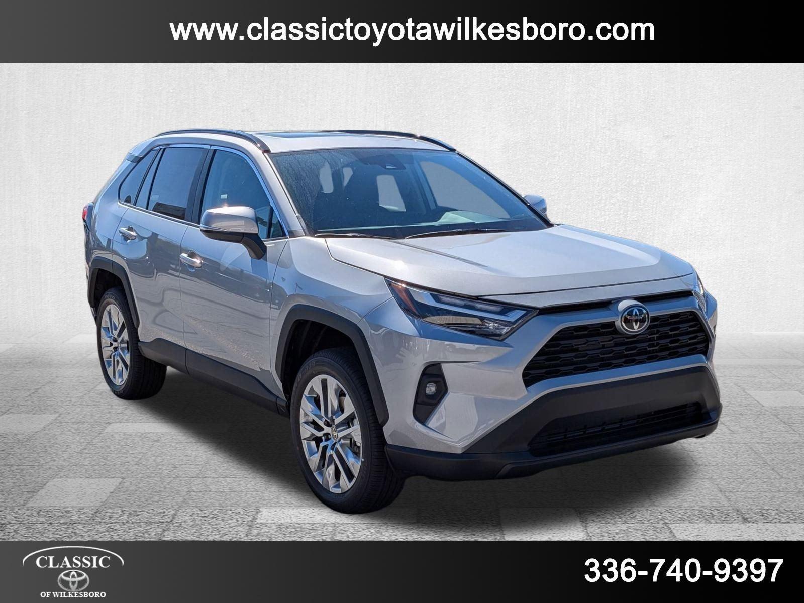 2025 Toyota RAV4 XLE Premium photo 3