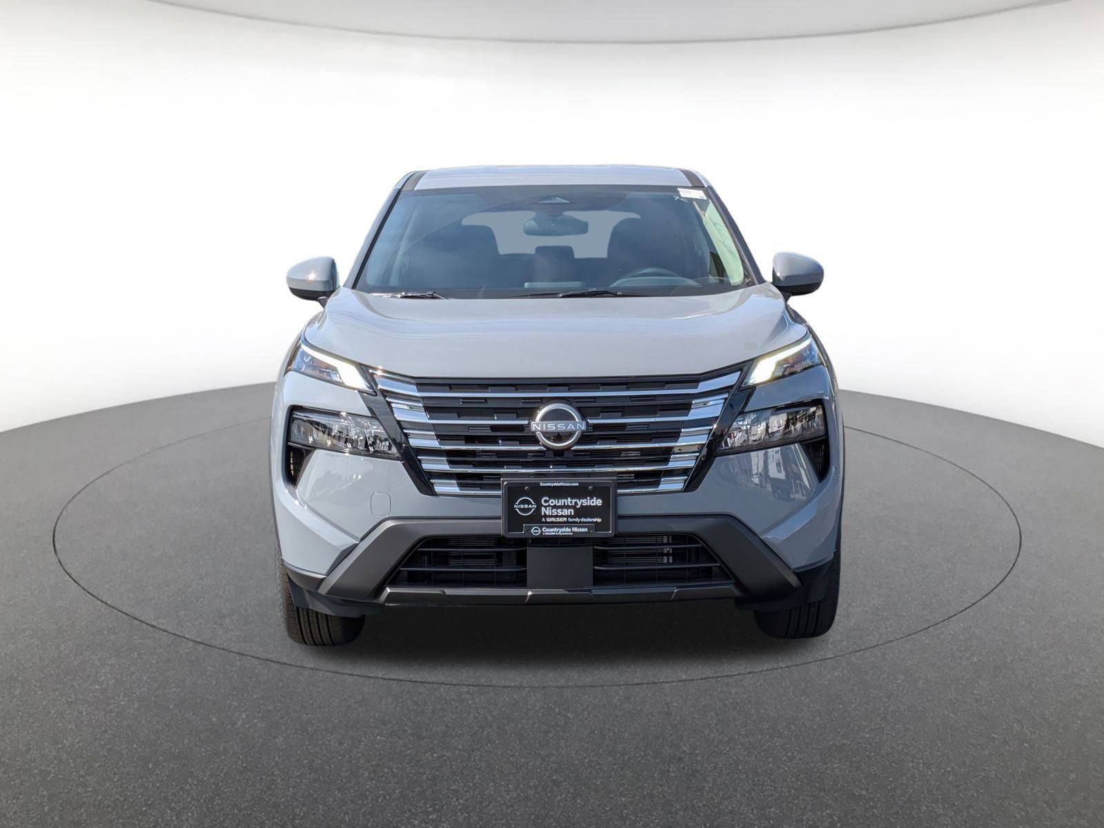 2026 Nissan Rogue SV photo 2