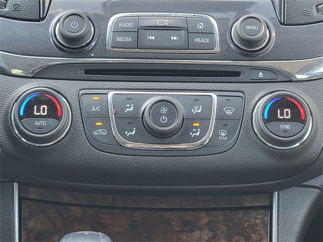2014 Chevrolet Impala LTZ photo 23