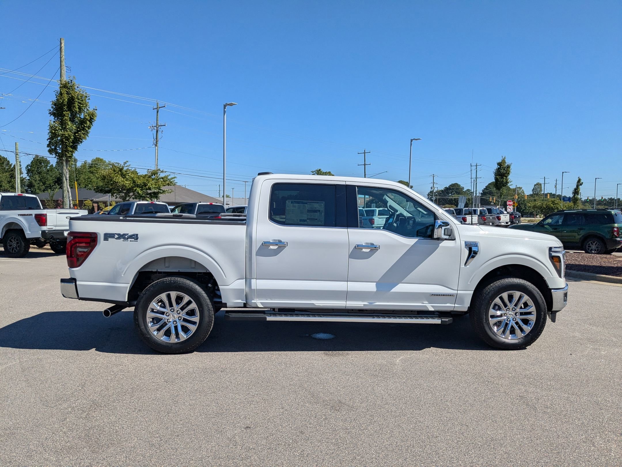 2025 Ford F-150 Lariat photo 6