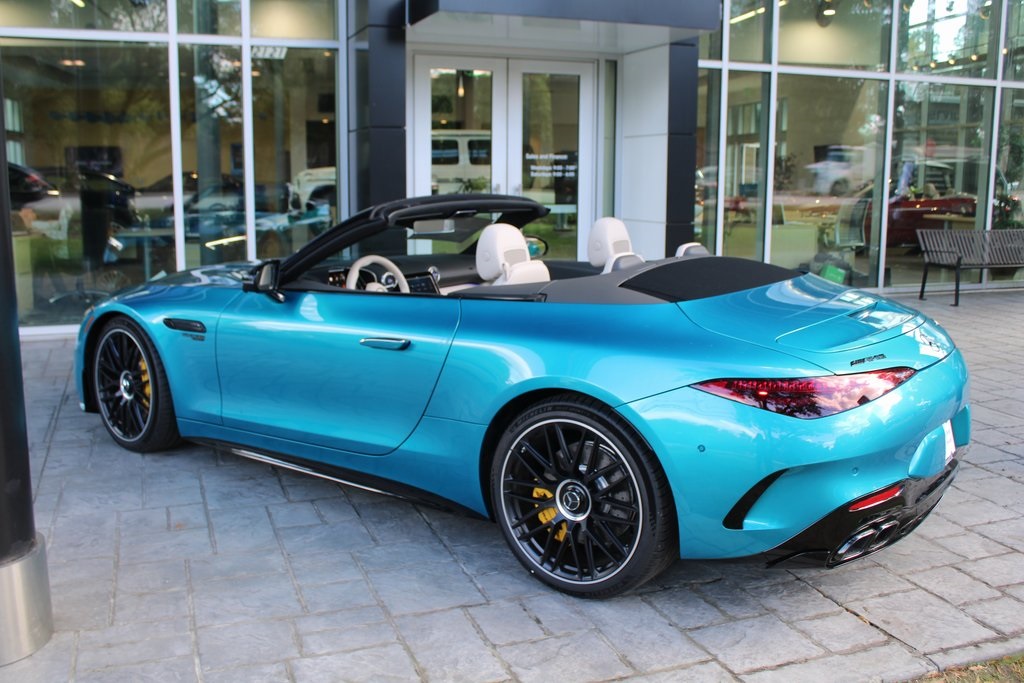 2024 Mercedes Benz SL AMG 63 photo 9