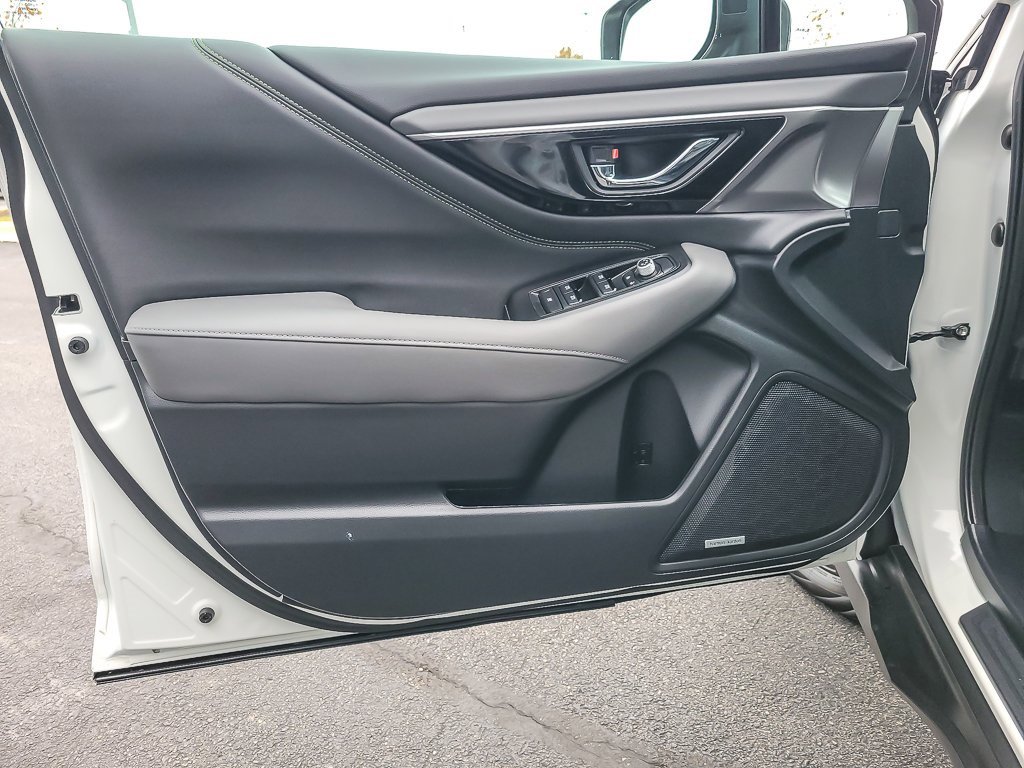 2025 SUBARU OUTBACK - Image 15
