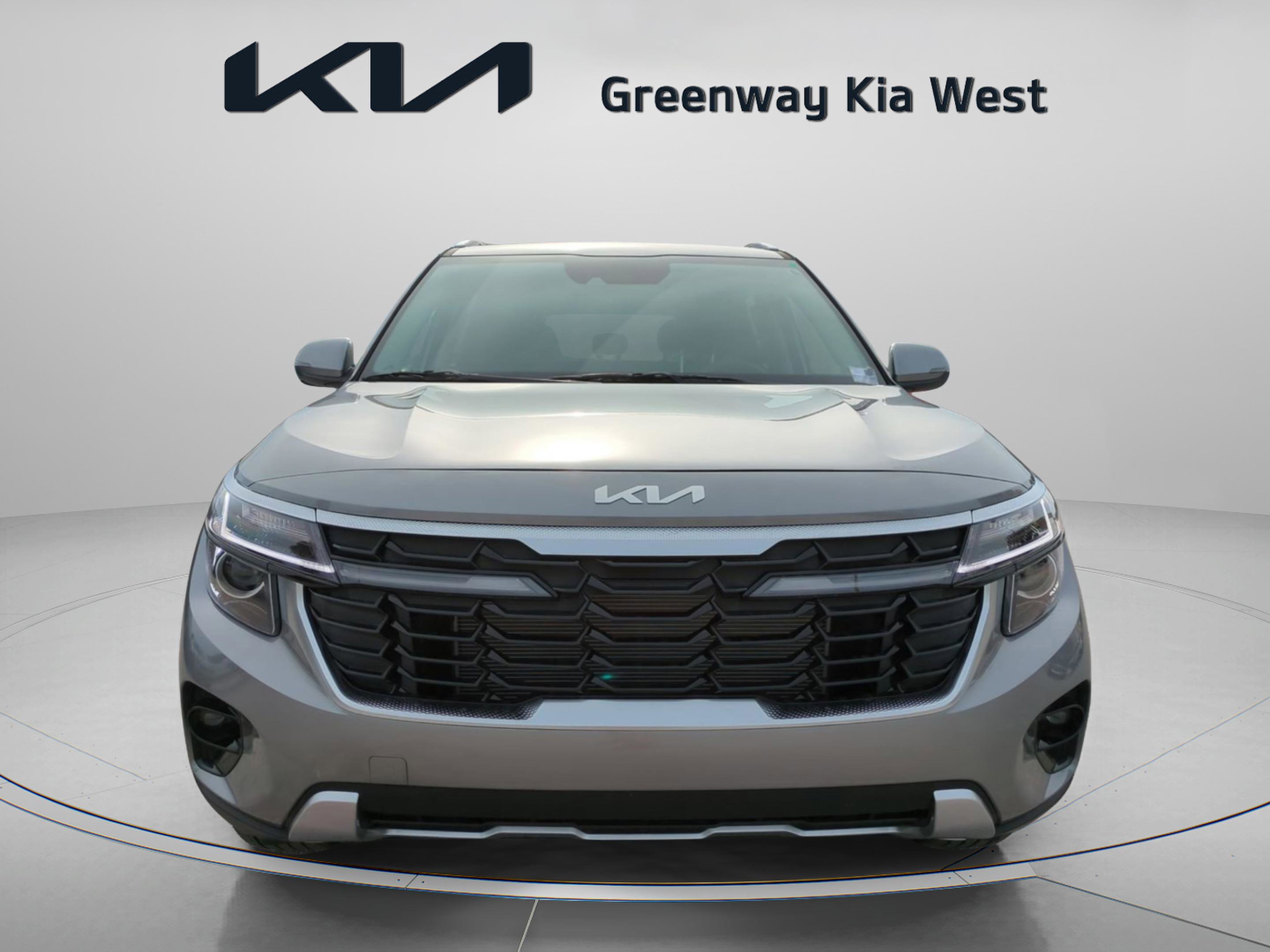 2026 Kia Seltos S photo 2