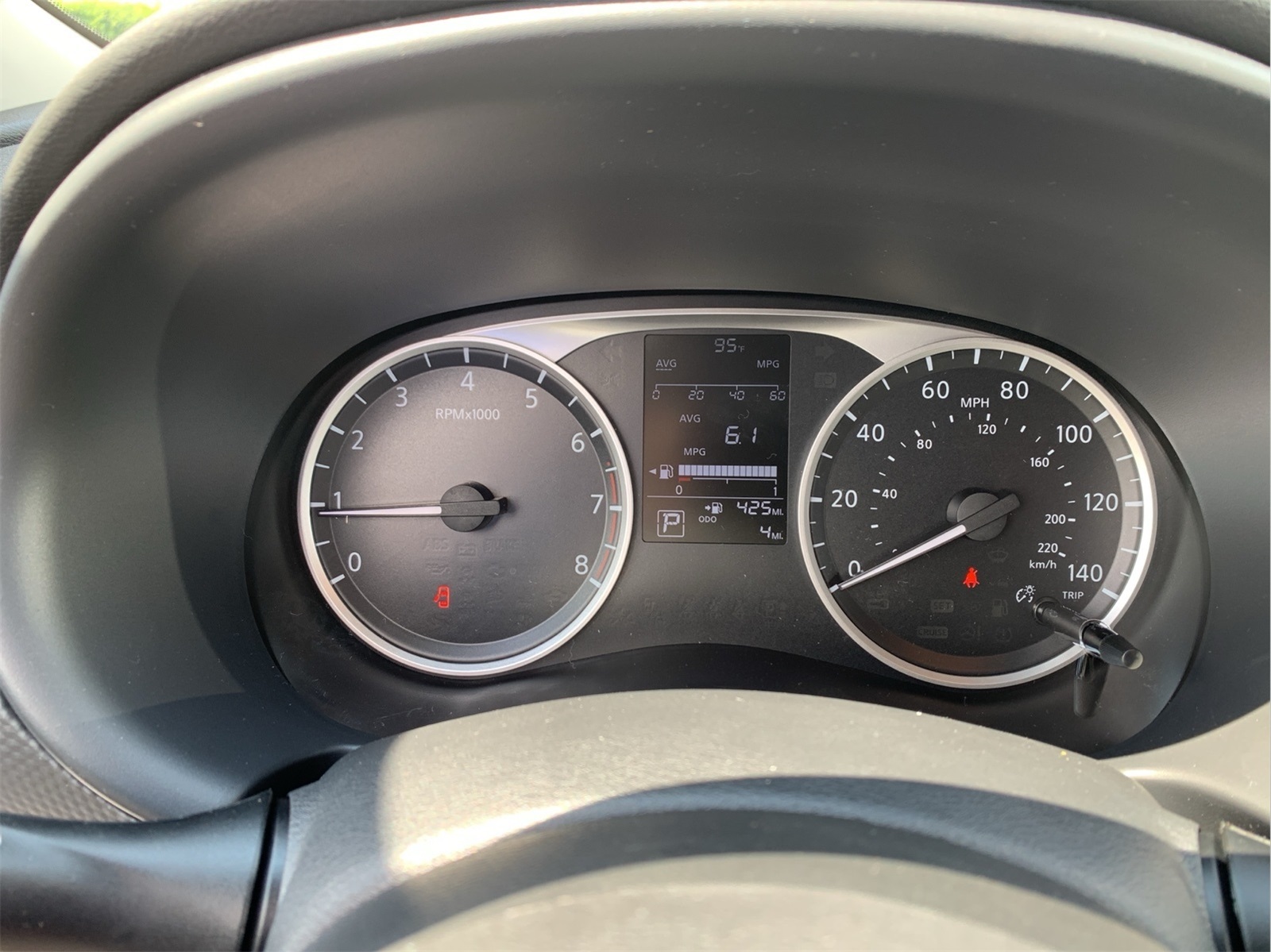2025 Nissan Kicks Play S photo 16