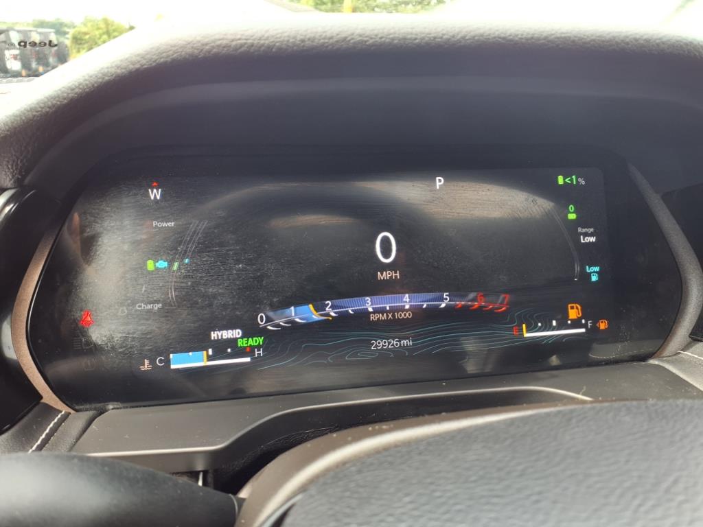 2023 Jeep Cherokee Base photo 28