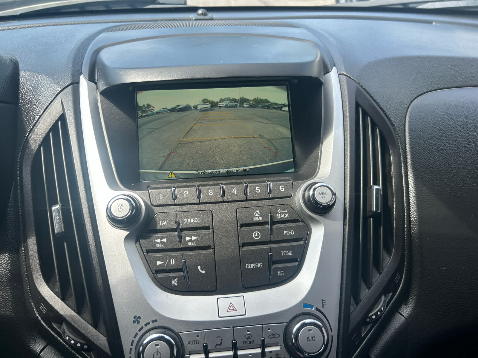 2017 Chevrolet Equinox LT photo 14