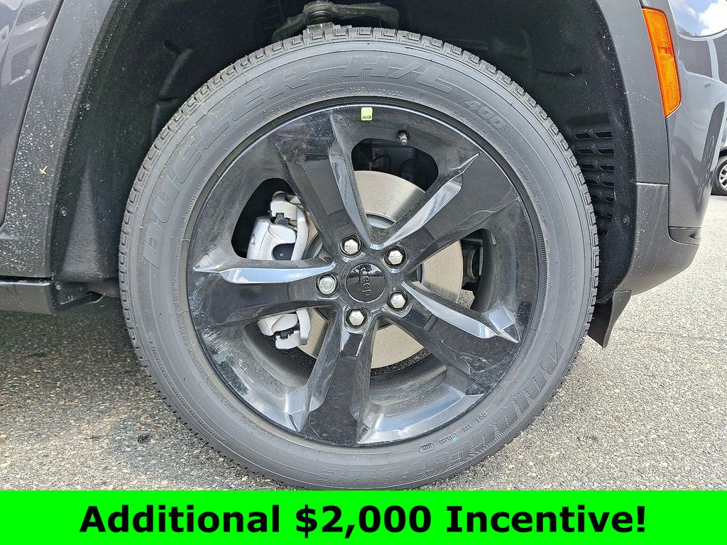 2025 Jeep Grand Cherokee Altitude X photo 3