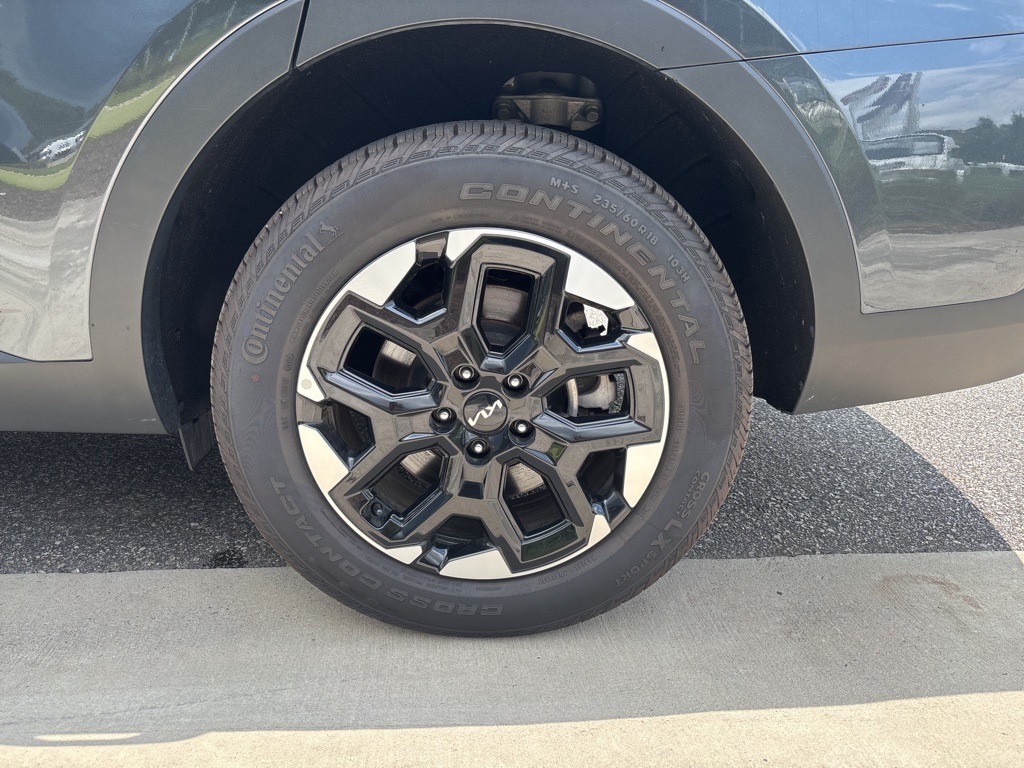 2024 Kia Sorento S photo 8