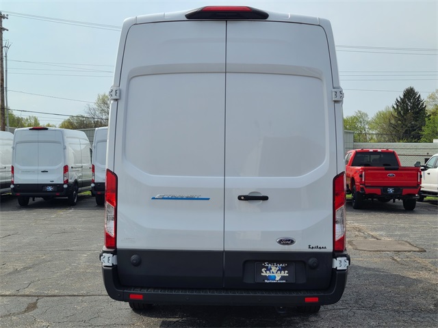 2023 Ford Transit photo 3