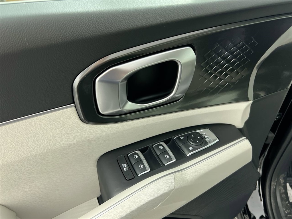 2025 Kia Sorento EX photo 12