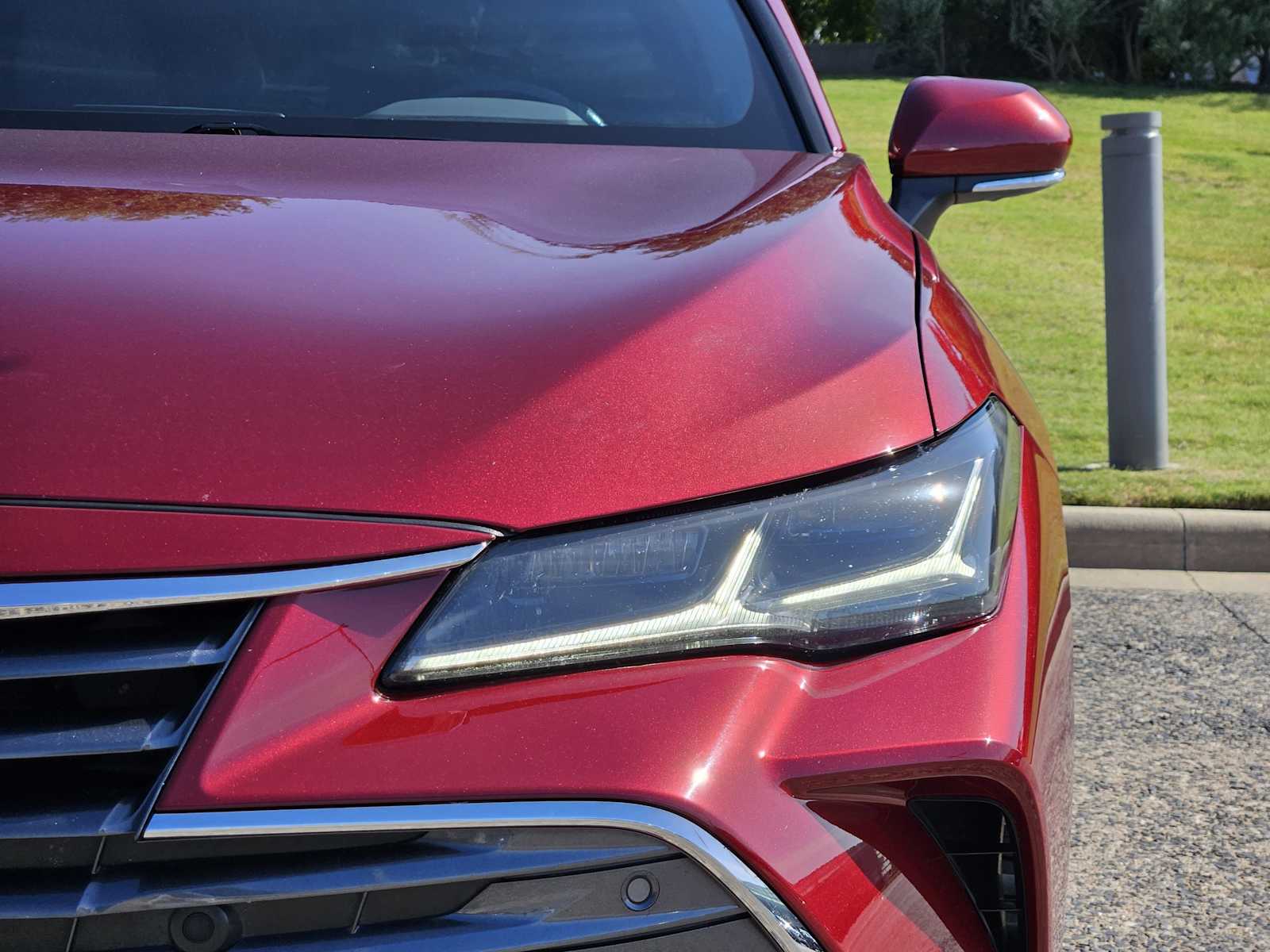 2021 Toyota Avalon Hybrid Limited photo 4