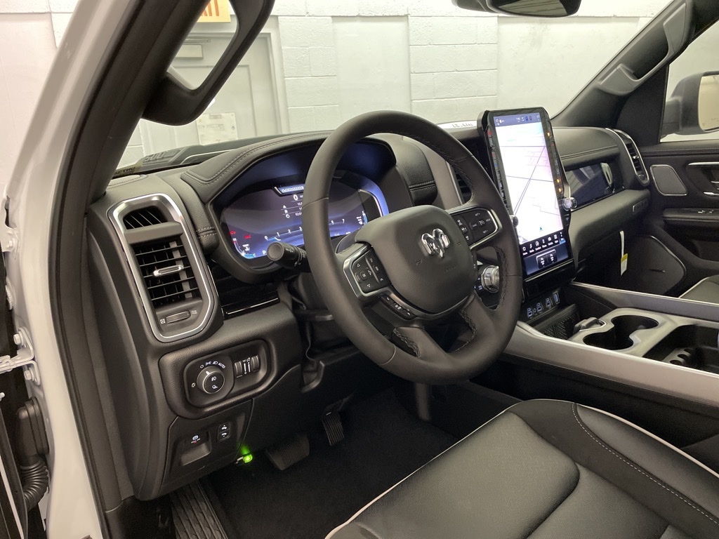 2025 Ram 1500 Laramie photo 15