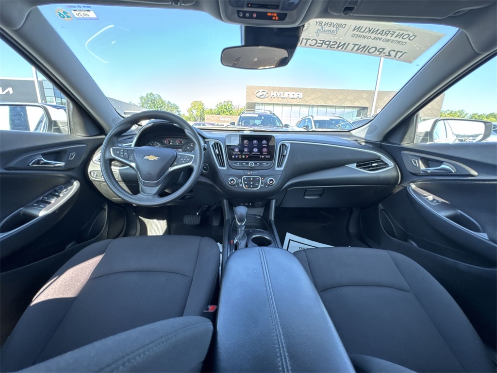 2023 Chevrolet Malibu 1LT photo 10
