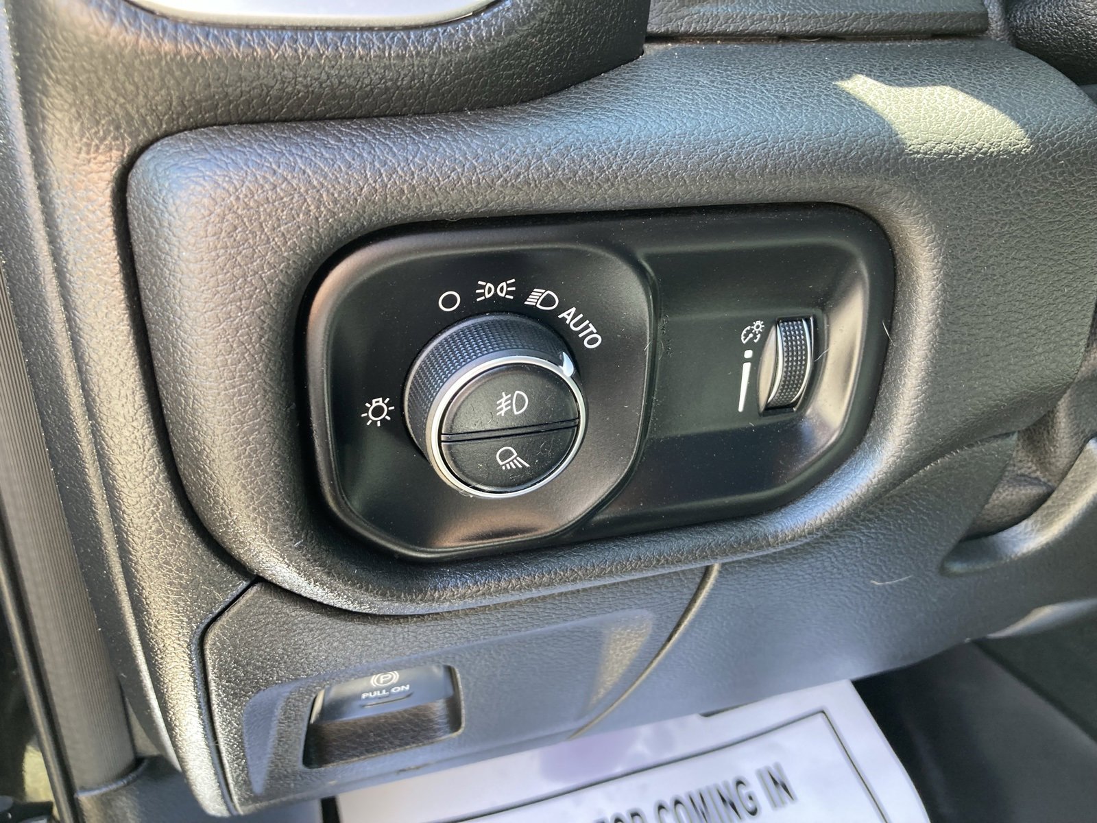 2021 Ram 1500 photo 12