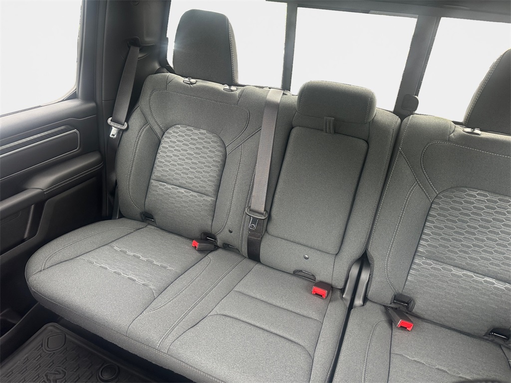2025 Ram 1500 Big Horn photo 9