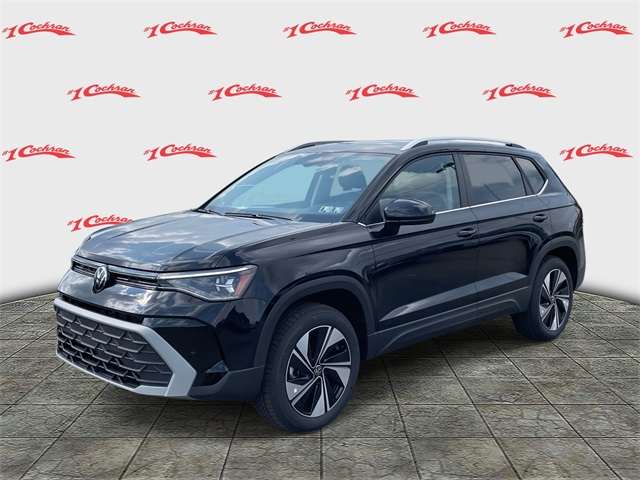 2025 Volkswagen Taos SE photo 3