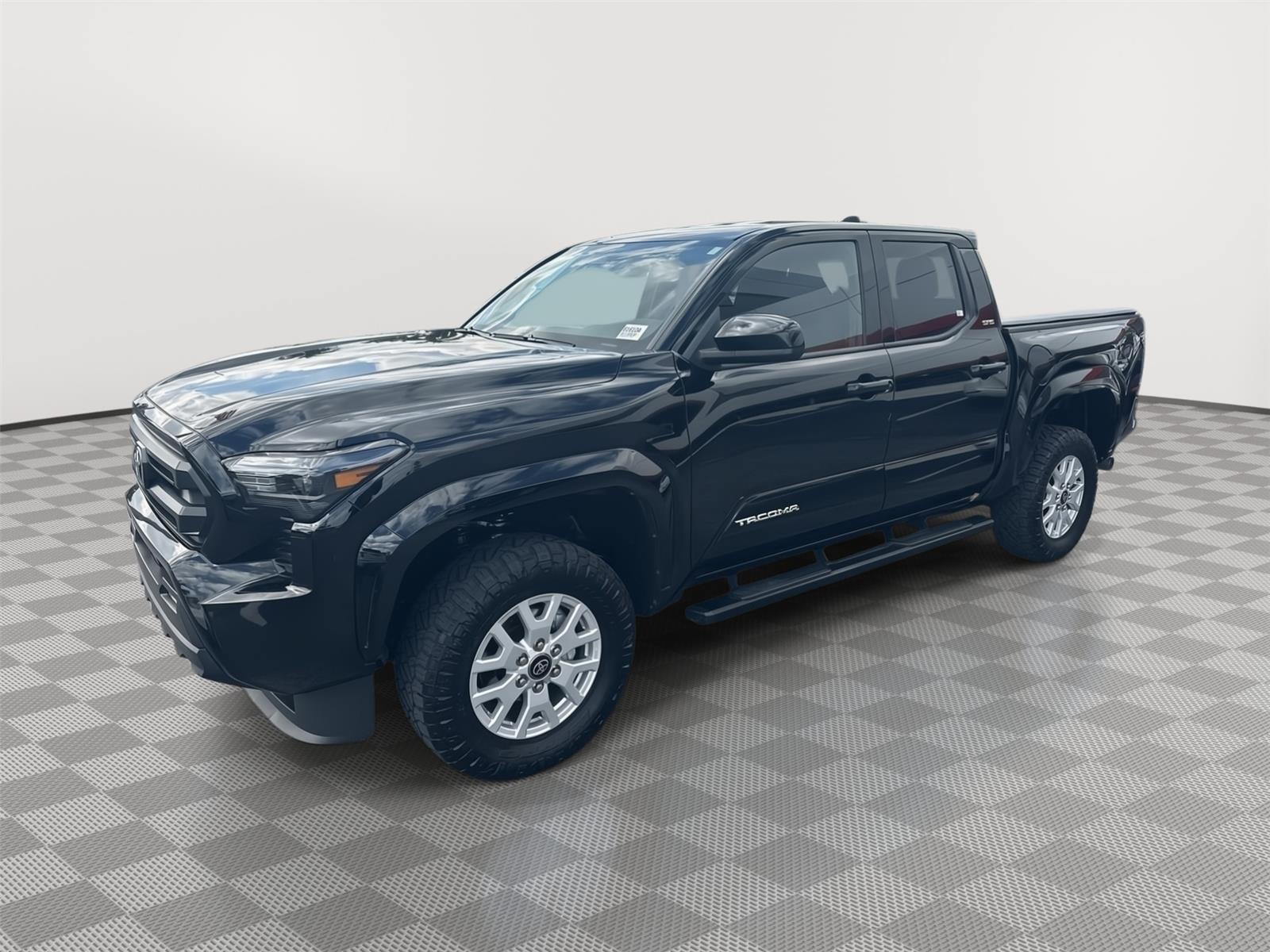 2025 Toyota Tacoma SR5's photo