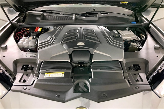 2019 Lamborghini Urus Base photo 24