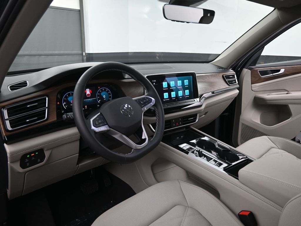 2025 Volkswagen Atlas SE Technology photo 35