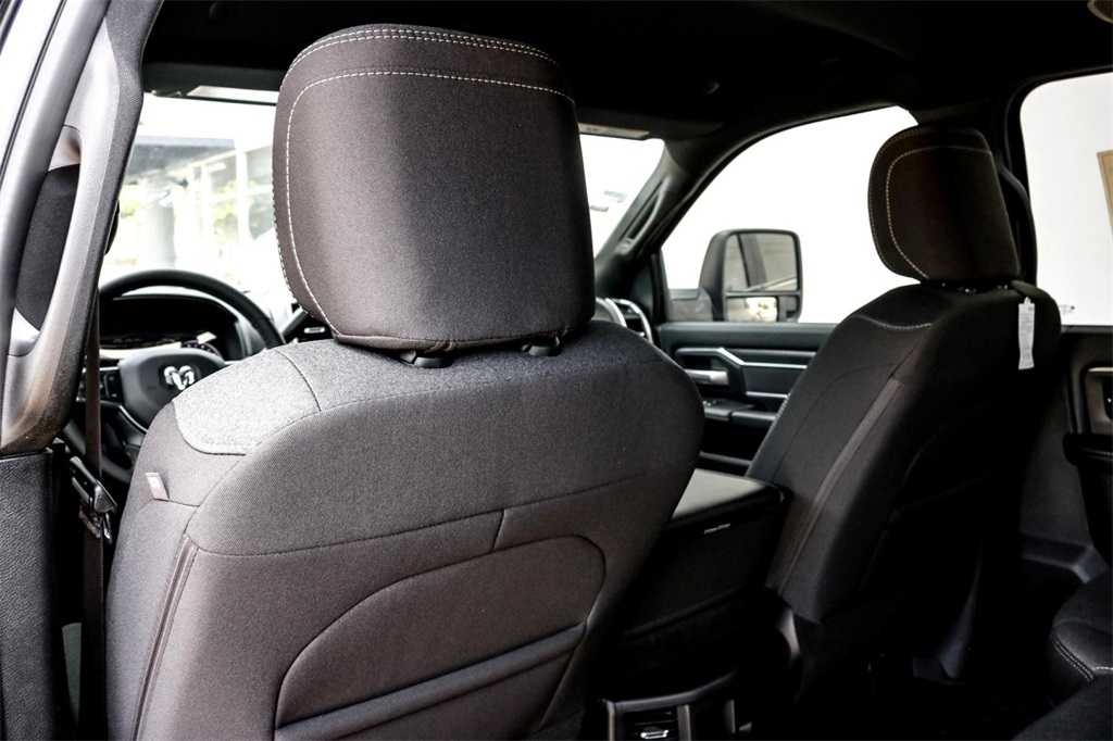 2025 Ram 2500 Big Horn photo 20
