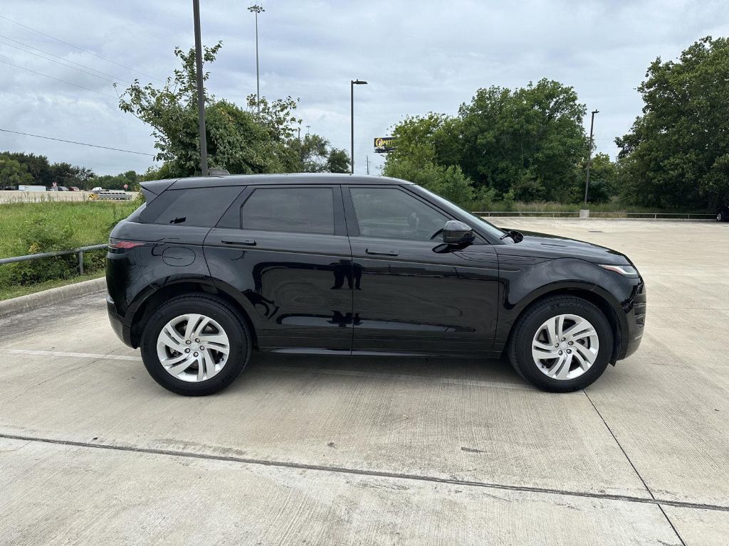 2023 Land Rover Range Rover Evoque R-Dynamic S photo 4