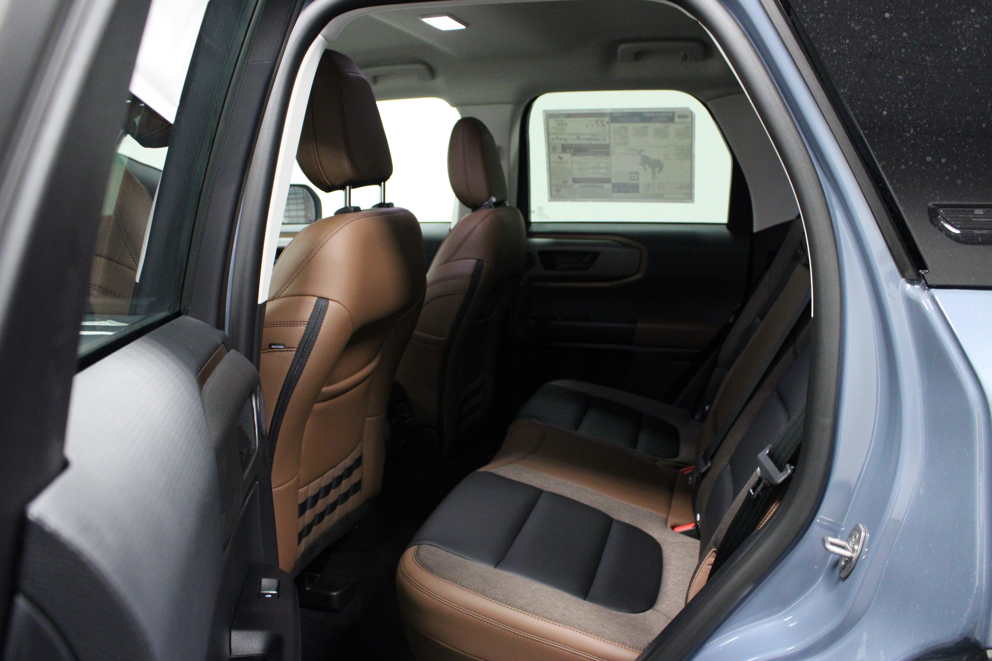 2025 Ford Bronco Outer Banks photo 11