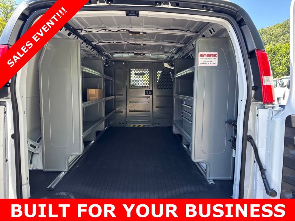 2025 Chevrolet Express 2500 Work Van Cargo photo 4