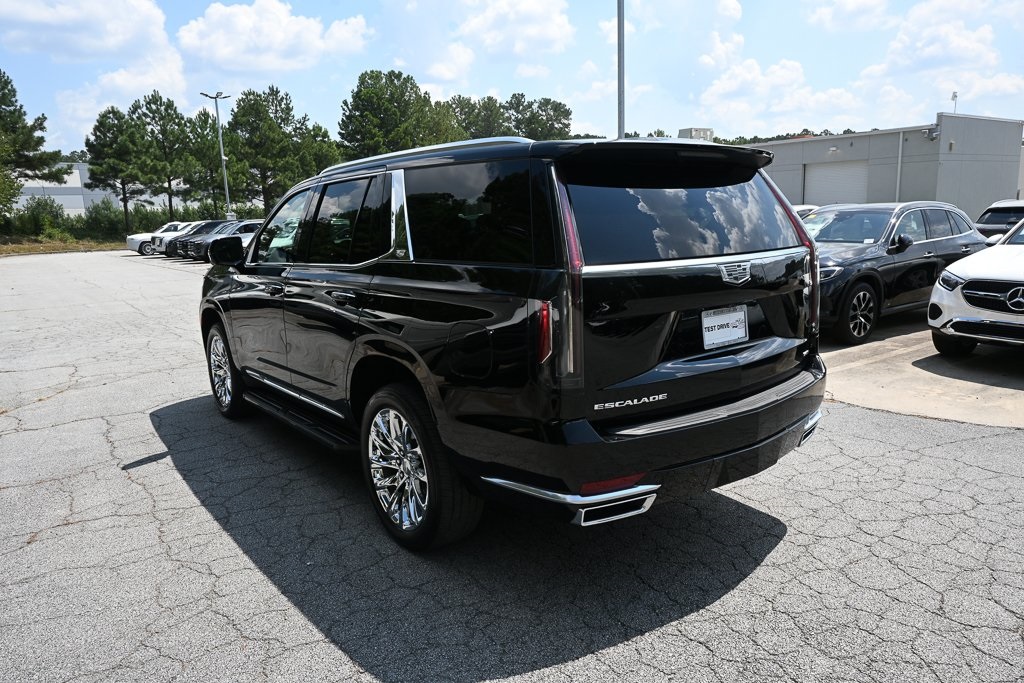 2023 Cadillac Escalade Premium Luxury photo 2