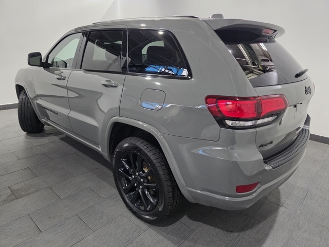 2022 Jeep Cherokee Laredo X photo 3