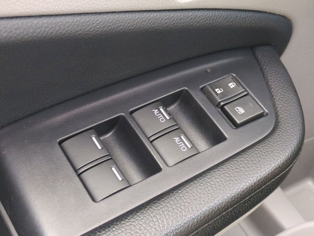 2020 Honda Pilot EX photo 23