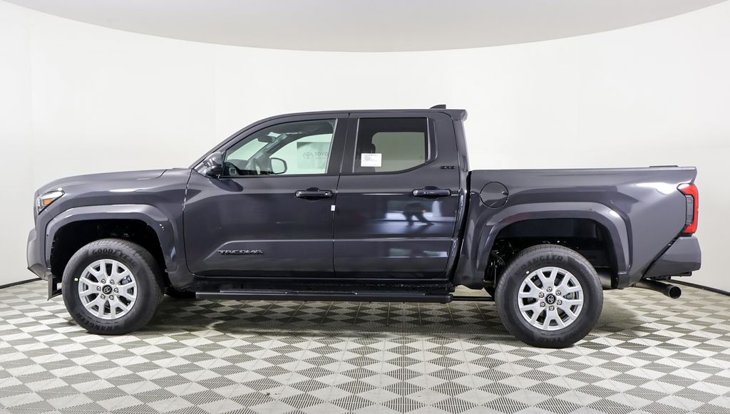 2025 Toyota Tacoma SR5 Double Cab photo 3
