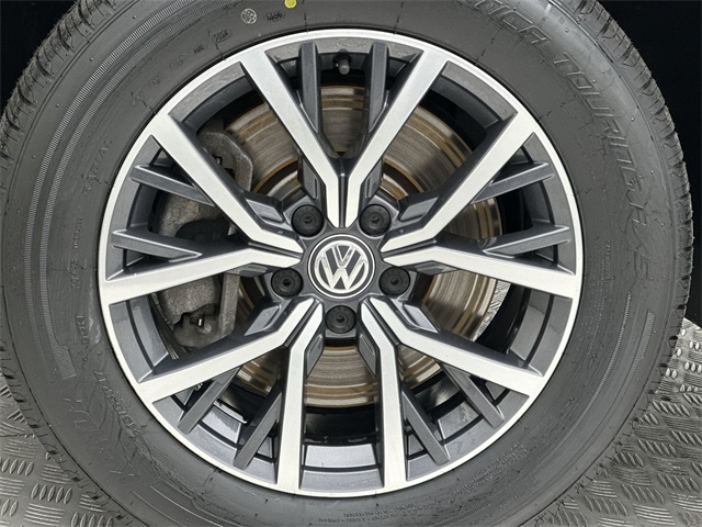 2020 Volkswagen Tiguan SE photo 2