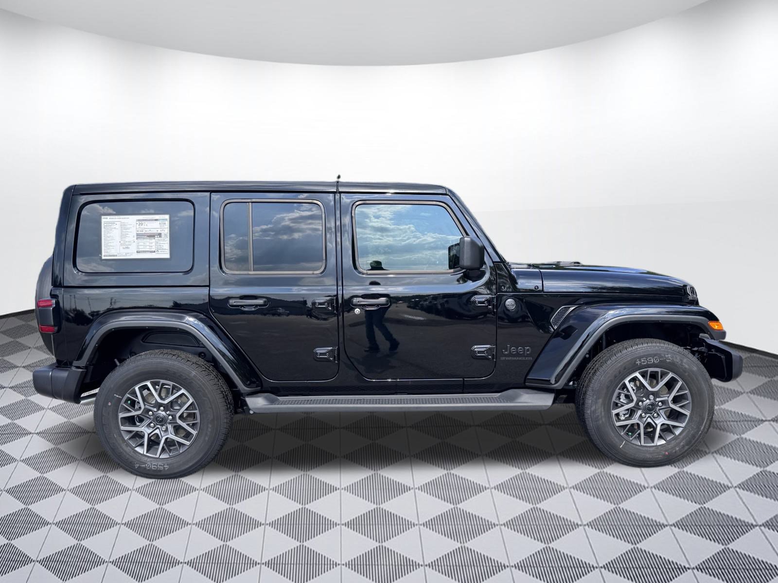 2025 Jeep Wrangler Sahara photo 2