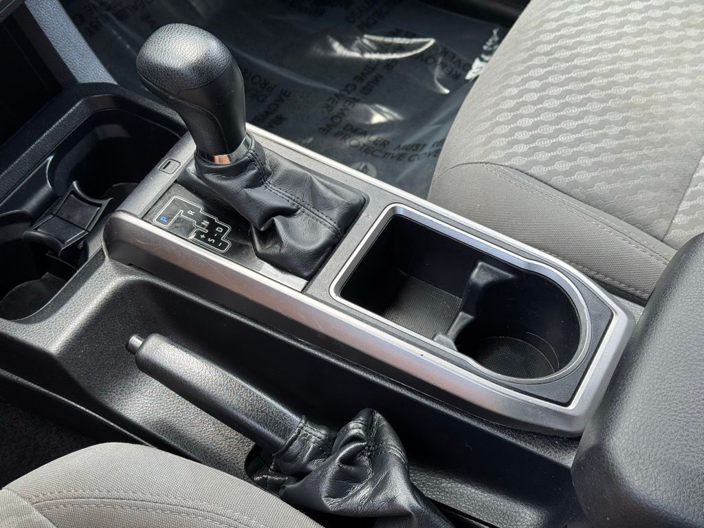 2023 Toyota Tacoma SR5 V6 photo 24